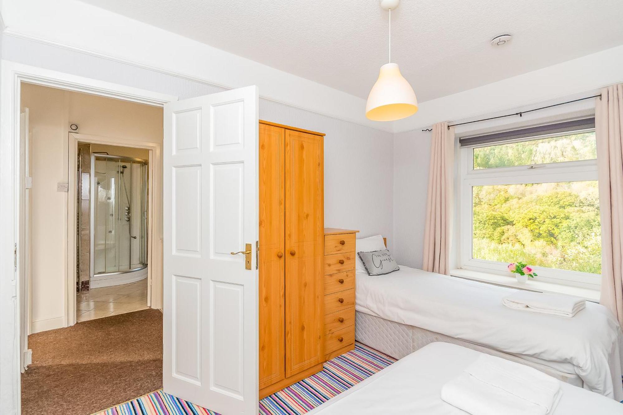 The View Spacious Apartment In Afan Forest Bike Park By Staystaycations Port Talbot Luaran gambar